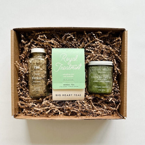 Klei relax bath soak, royal treatment tea and native nectar body scrub make a cute collection in green.