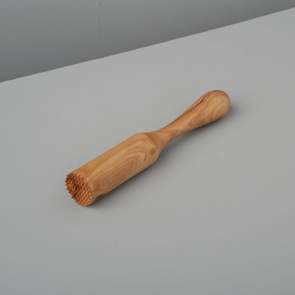 Be Home olive wood muddler